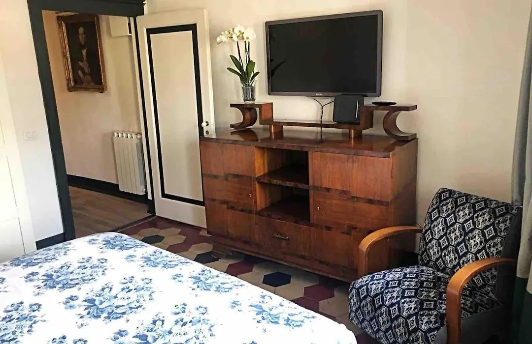 Central Market Exclusive Apartment-1